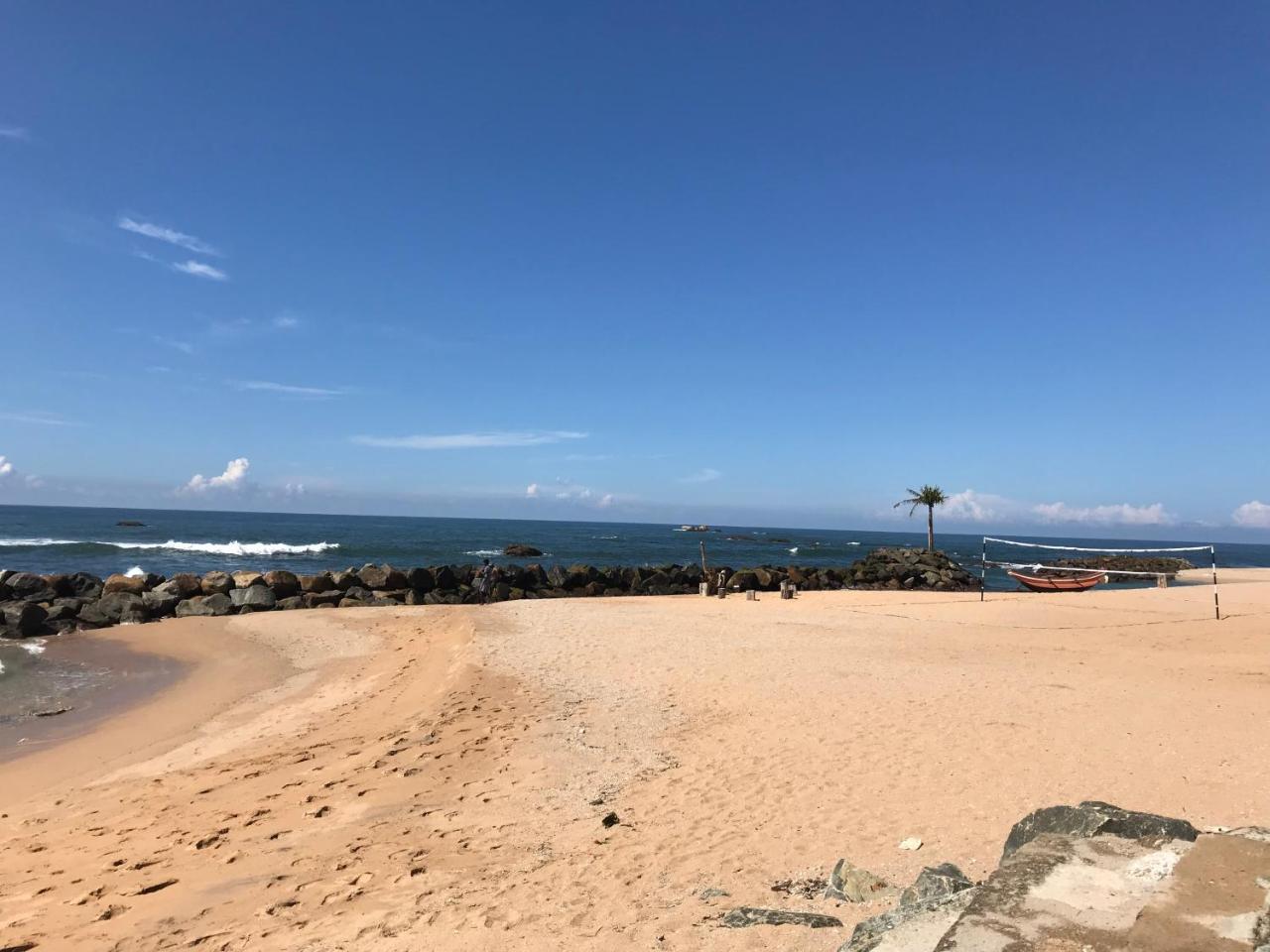 Beach Rip Rap Cabana And Guest Hotel Galle Exterior photo